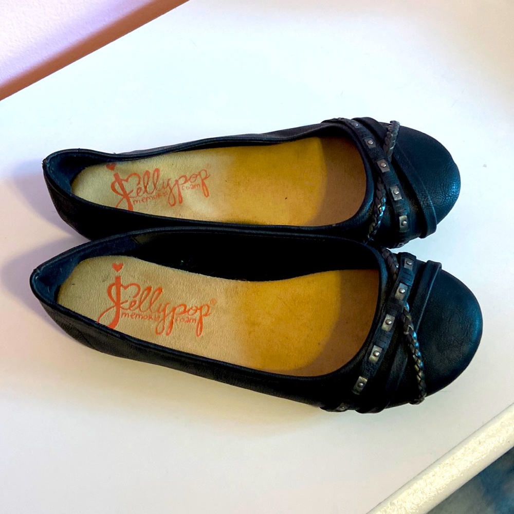 Black women’s shoes